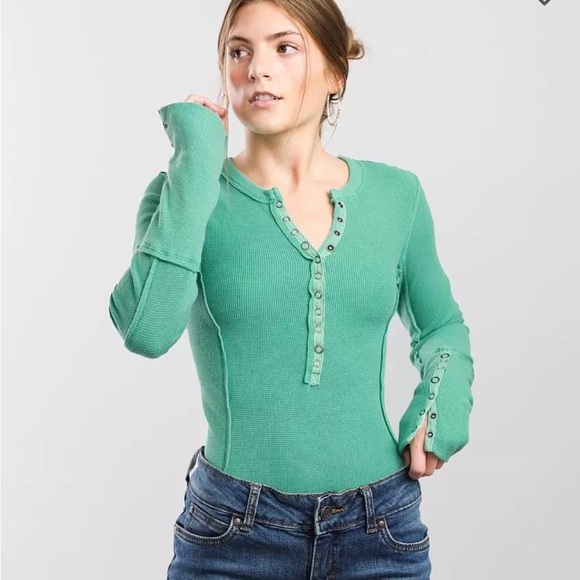 NWOT Free people Nailed It Henley mint XS - Picture 3 of 6